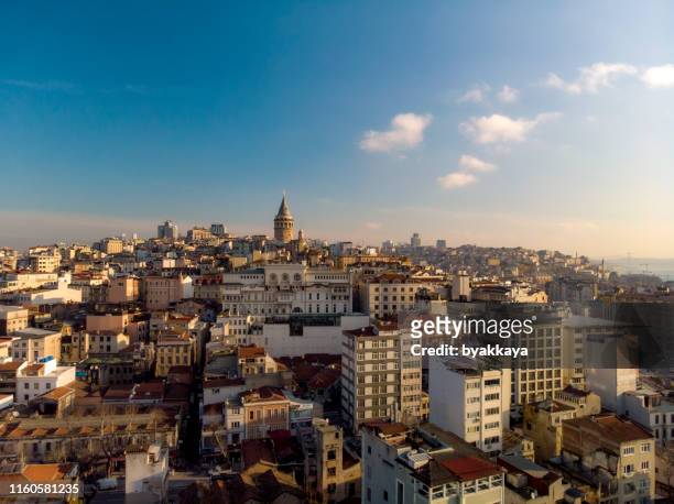 torre galata - contemporary istanbul foto e immagini stock
