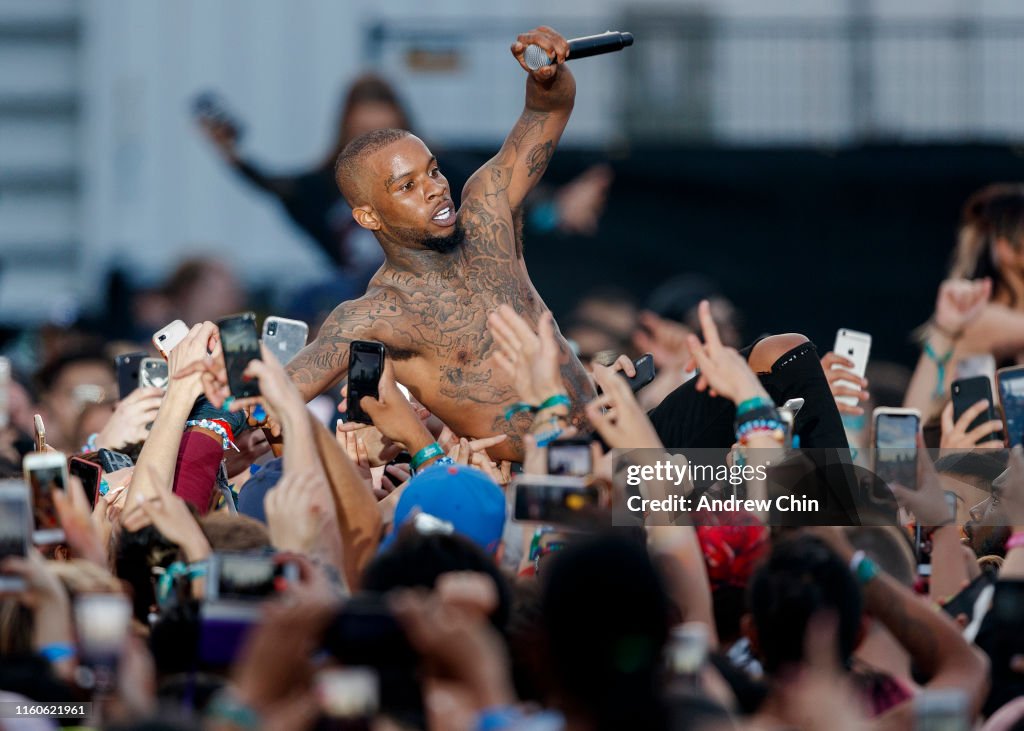 Tory Rines Singer Singer Tory Lanez performs on stage during Day 2 of FVDED in The Park ...