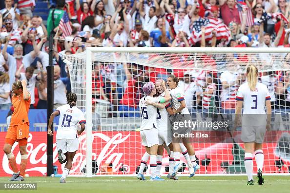 Annalee Rippe Rose Lavelle of the USA celebrates with teammates Megan Rapinoe and ...