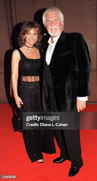 Kenny Rogers and his wife arrive for the Michael Jackson concert September 7, 2001 at Madison Square Garden in New York City.