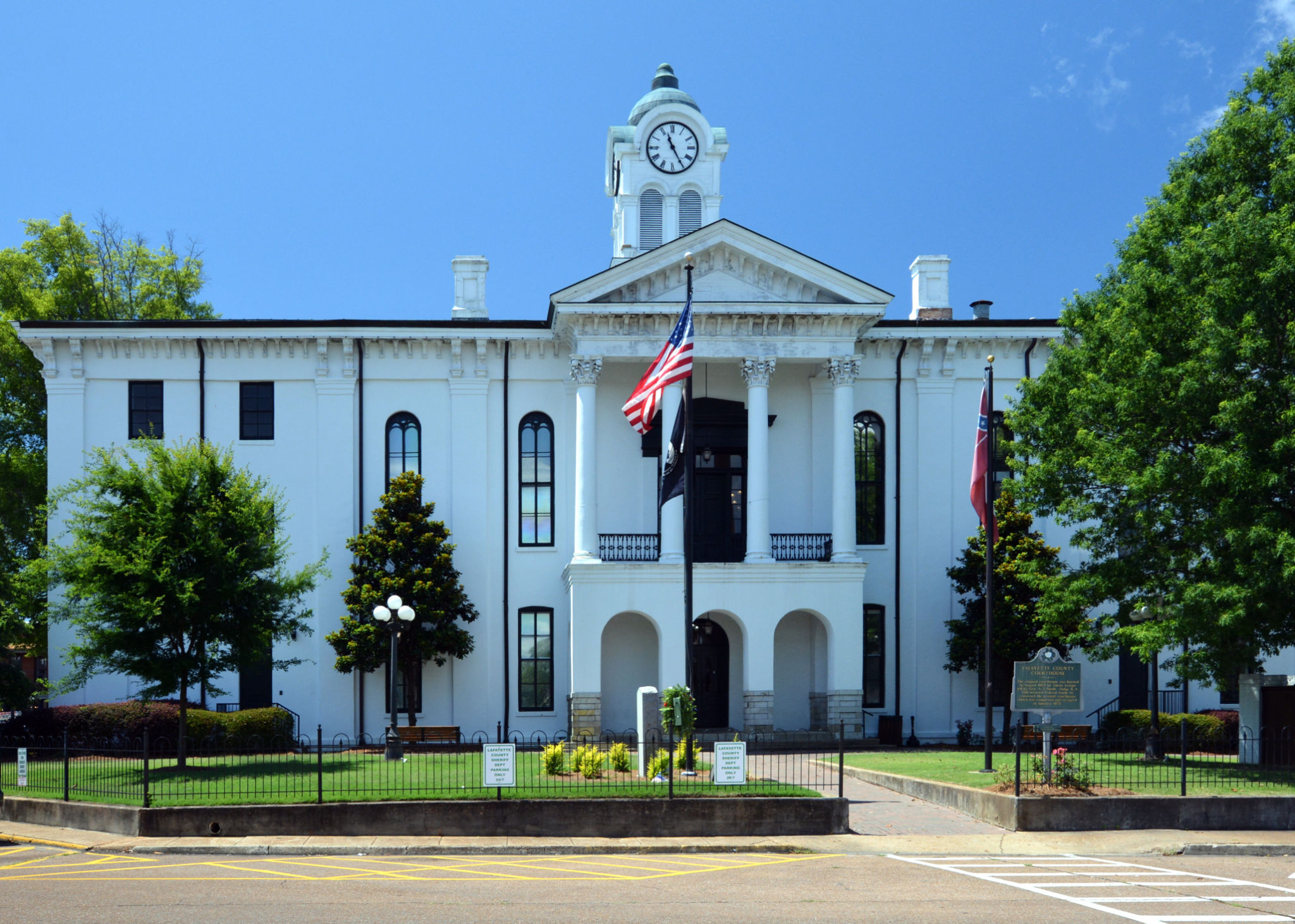 Lafayette County Courthouse Lafayette County Courthouse
