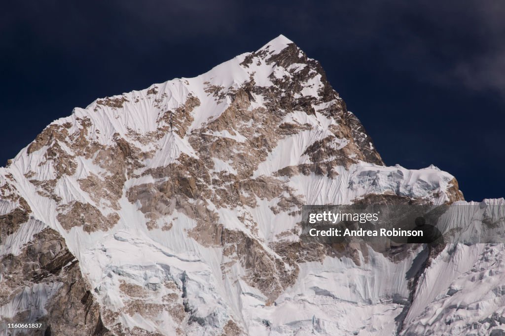 Nupste Summit Ridge Close Up View Of The Nuptse Summit In The Everest Himalayas Near Gorak ...