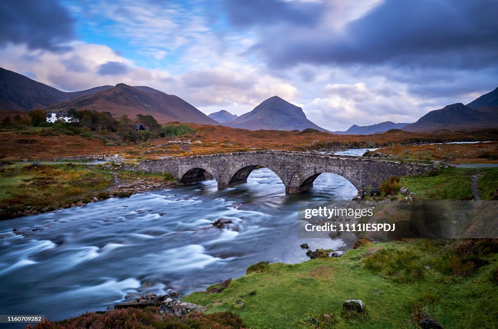 Sligachan Old Bridge Isle Of Skye Scotland High-Res Stock Photo - Getty ...