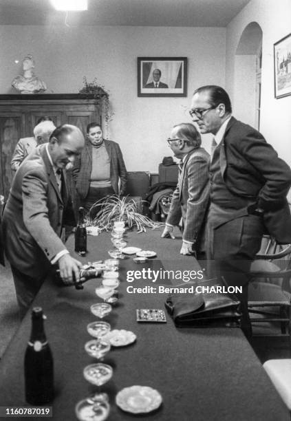 Jacques Chirac lors d'une réception à la mairie de Naves en corrèze lors des élections cantonales le 22 février 1976, France.