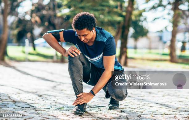 sport injury - sprain stock pictures, royalty-free photos & images