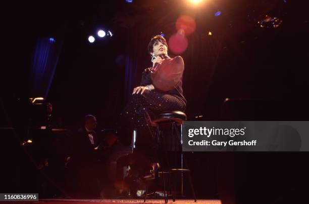 American singer and actress Liza Minnelli performs onstage during the Songwriters Hall of Fame Awards Dinner at the New York Sheraton Hotel, New...