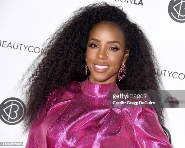Kelly Rowland attends Beautycon Los Angeles 2019 Pink Carpet at Los Angeles Convention Center on August 10, 2019 in Los Angeles, California.