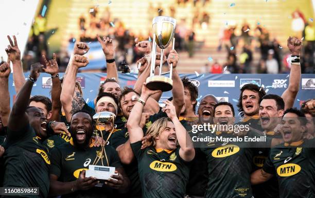 Players of South Africa lift the Rugby Championship 2019 Trophy after winning a match between Argentina and South Africa as part of The Rugby...