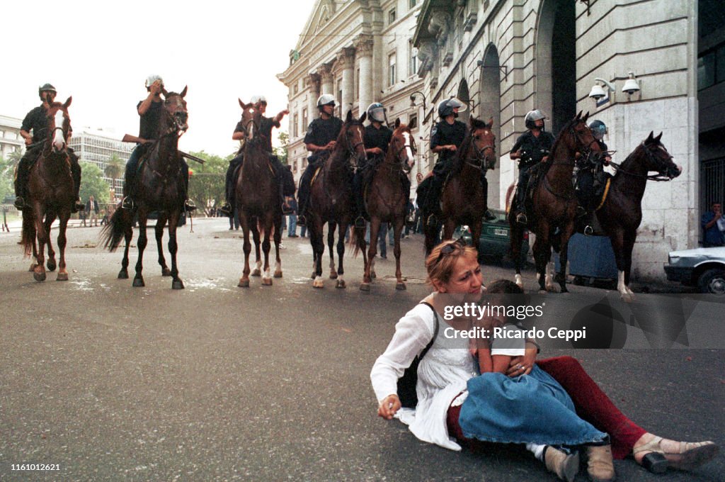 2001 Crisis In Argentina