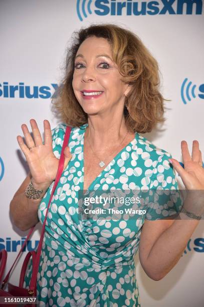 Rita Rudner Poses Photos and Premium High Res Pictures - Getty Images