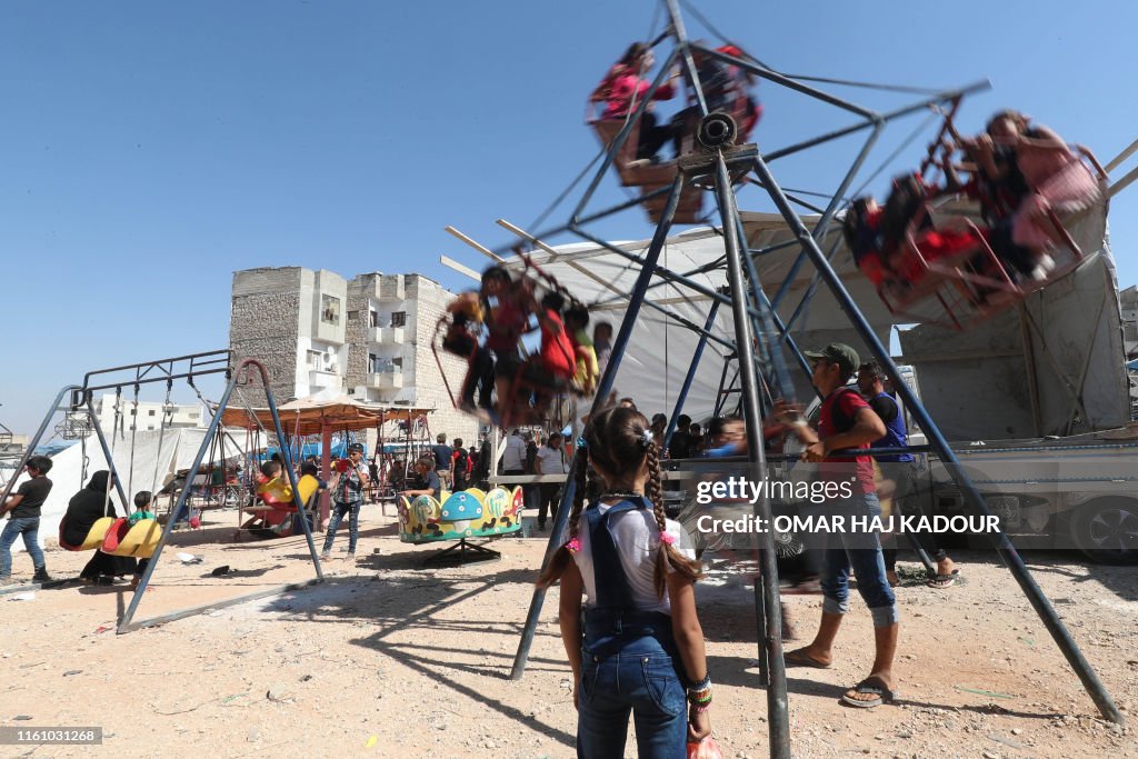 TOPSHOT-SYRIA-CONFLICT-RELIGION-ISLAM-EID