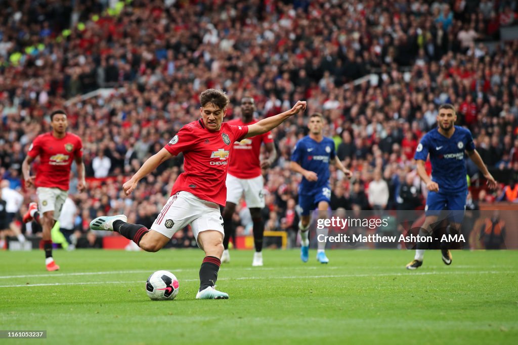 Manchester United v Chelsea FC - Premier League