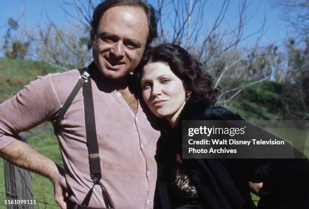 Harris Yulin as Machien Gun Kelly, Margaret Blye appearing in the 1930's period drama ABC tv movie 'Melvin Purvis G-MAN'.