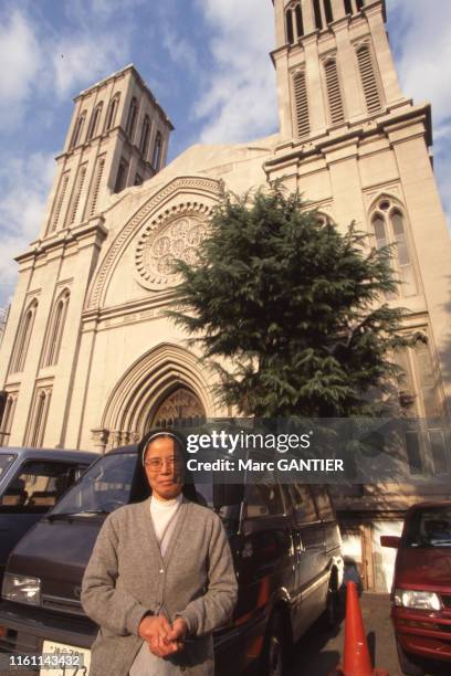 Une bonne soeur au centre d'action catholique de Kobé, Novembre 1996, Japon.