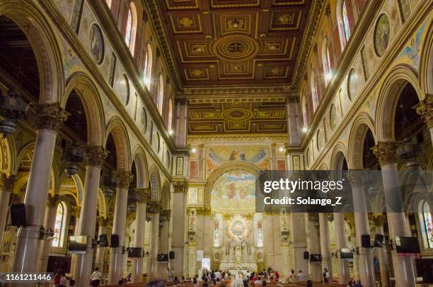 basiliek van onze-lieve-vrouw van nazareth van ballingschap in belém do pará brazilië - religious event stockfoto's en -beelden