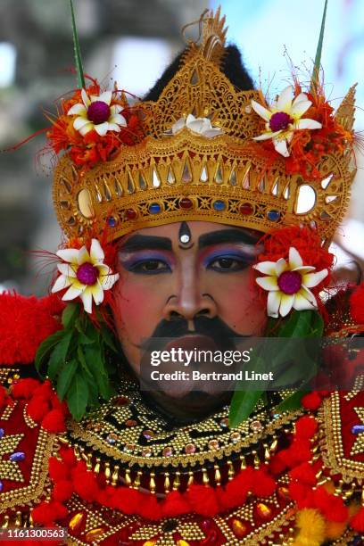 bali barong dancer in ubud - barong headdress stock pictures, royalty-free photos & images