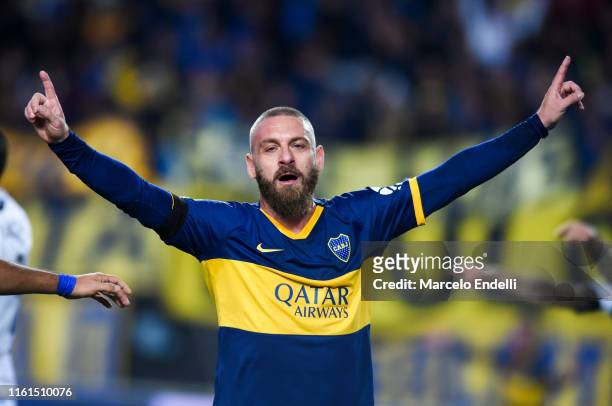 Daniele De Rossi of Boca Juniors celebrates after scoring the first goal of his team during a match between Boca Juniors and Almagro as part of Round...