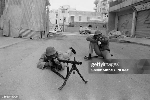 Phalangistes de Pierre Gemayel lors de la guerre civile à Beyrouth en octobre 1975, Liban.