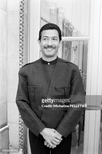 Issey Miyake lors d'un déjeuner au ministère de la culture à Paris le 21 mars 1984, France.