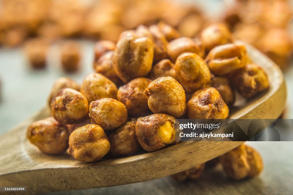 Roasted chickpeas snack