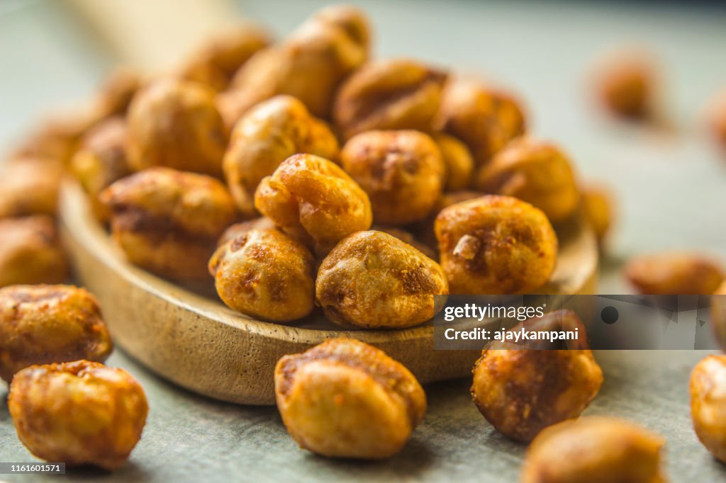 Roasted chickpeas snack