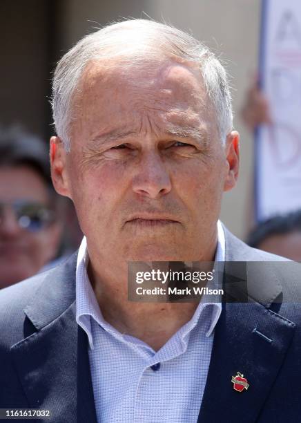 Democratic presidential candidate Gov. Jay Inslee , joins immigration activists to protest President Trump’s immigration positions, family separation...