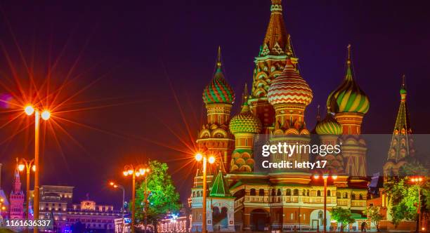 moscow russia st basil's cathedral night stock photo - russia city stock pictures, royalty-free photos & images