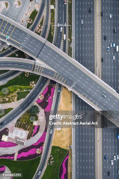 multilane highway intersection, dubai, united arab emirates - persian gulf countries stock pictures, royalty-free photos & images