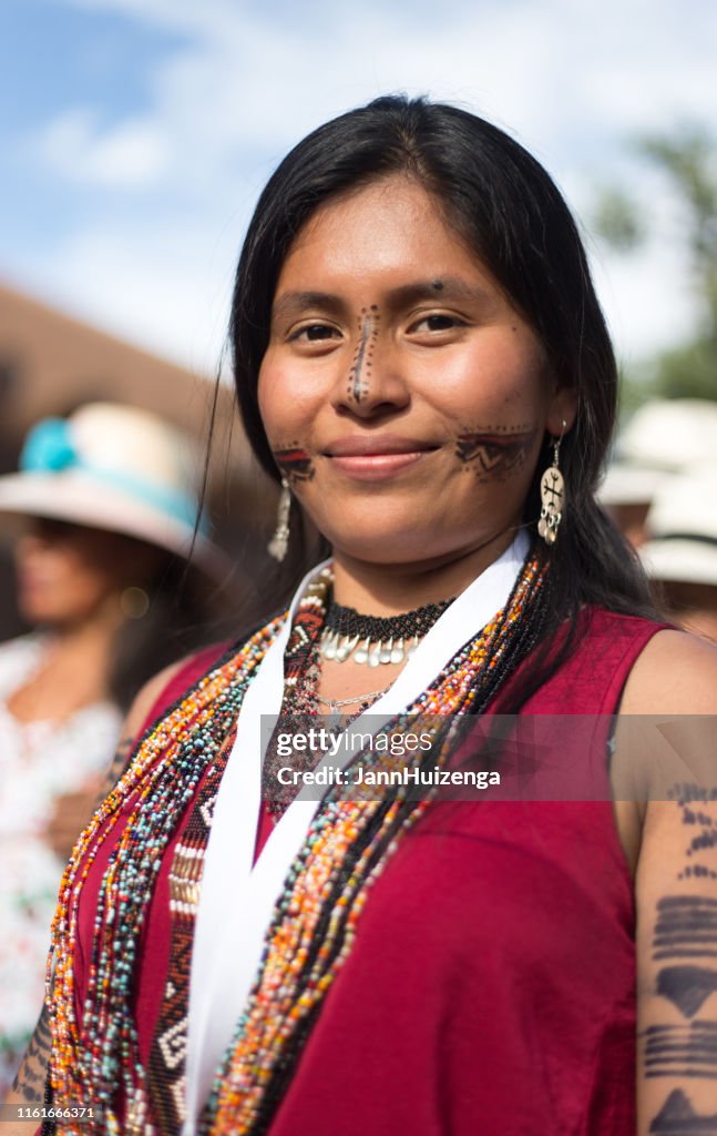 Santa Fe, NM: Colombian Artist with Tattoos, Folk Art Parade