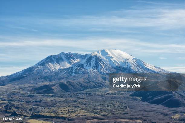 mount st. helens - saint helens imagens e fotografias de stock