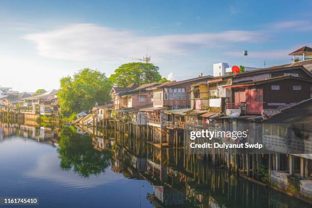 chanthaburi old town riverfront old town at sunset - asia village river stock pictures, royalty-free photos & images