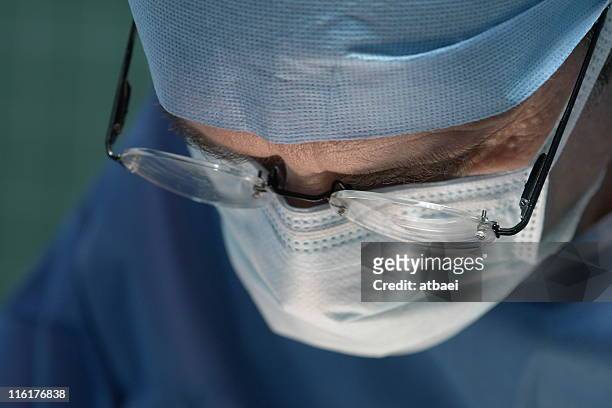 外科医 - autopsy ストックフォトと画像