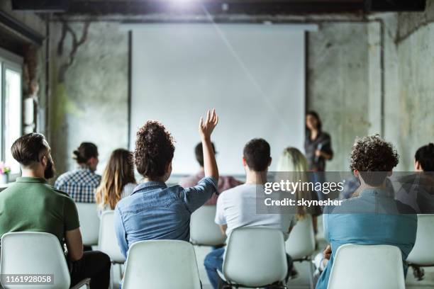 Q&A Meeting Photos and Premium High Res Pictures - Getty Images