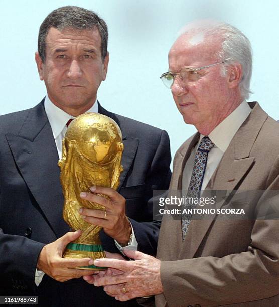 File photo taken 04 November 2002, in Rio de Janeiro, Brazil, of former coaches for the Brazilian naitonal soccer team Carlos Alberto Parreira and...