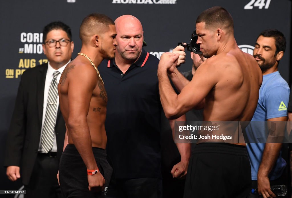 UFC 241: Weigh-ins