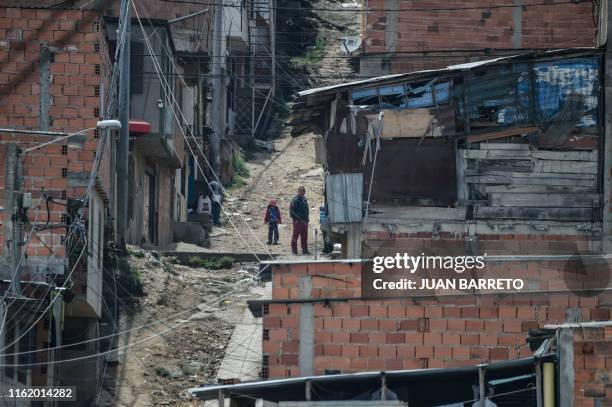 Poor Locality 937 Ciudad Bolívar Bogotá Stock Photos, High-Res Pictures, and Images ...