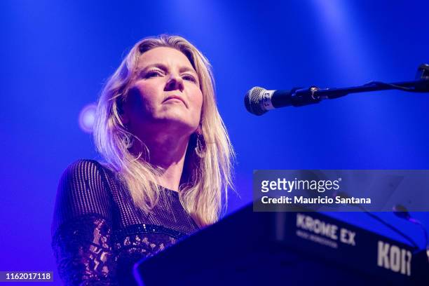 Emily Gervers member of the band Rumours of Fleetwood Mac performs live on stage at Espaco das Americas on August 15, 2019 in Sao Paulo, Brazil.