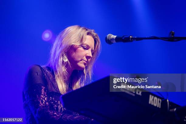 Emily Gervers member of the band Rumours of Fleetwood Mac performs live on stage at Espaco das Americas on August 15, 2019 in Sao Paulo, Brazil.