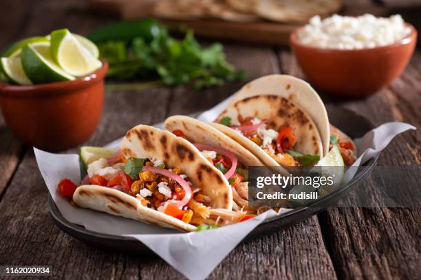 street style chicken tacos - gourmet chicken stock pictures, royalty-free photos & images