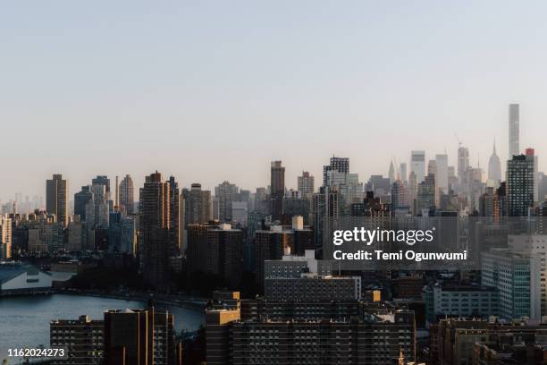 new york city sunset - the bronx skyline stock pictures, royalty-free photos & images