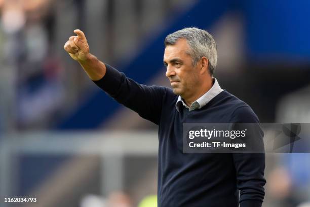 Head coach Robin Dutt of VfL Bochum gestures during the Second Bundesliga match between Hamburger SV and VfL Bochum 1848 at Volksparkstadion on...