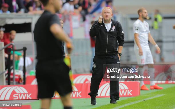 Manager Heiko Vogel of Uerdingen gestures during the 3. Liga match between KFC Uerdingen and FC Ingolstadt at Merkur Spiel-Arena on August 17, 2019...