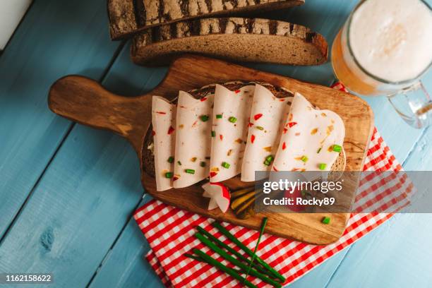 在慕尼克啤酒節上,典型的巴伐利亞午餐"brotzeit" - baloney 個照片及圖片檔