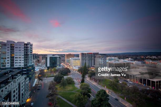 adelaide city sunset - adelaide stockfoto's en -beelden