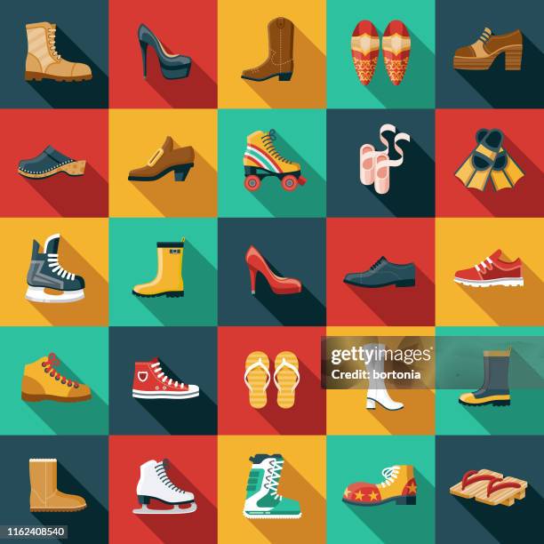 ilustraciones, imágenes clip art, dibujos animados e iconos de stock de conjunto de iconos de diseño plano de calzado - footwear