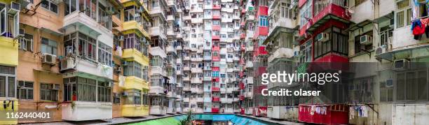 enorme panorama condominio, hong kong - esplosione demografica foto e immagini stock