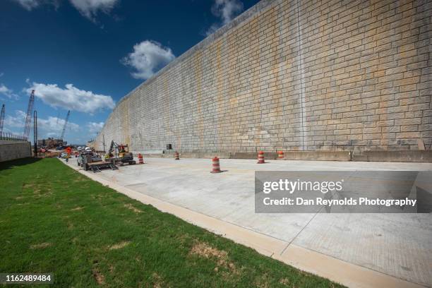 construction site - retaining wall stock pictures, royalty-free photos & images