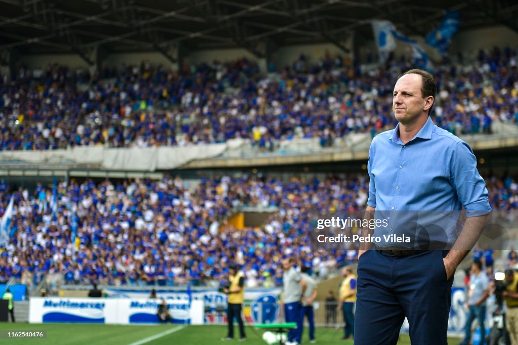 Cruzeiro v Santos - Brasileirao Series A 2019