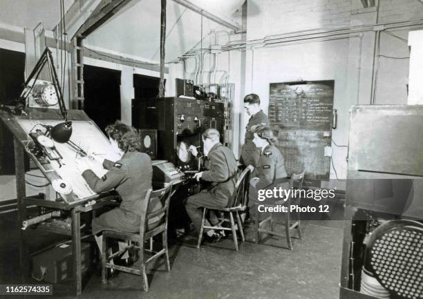 Ww2 Radar Photos And Premium High Res Pictures Getty Images ww2-radar-photos-and-premium-high-res-pictures-getty-images