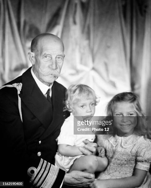 Prince George of Greece and of Denmark with his Radziwill grandchildren : Princess Tatiana and Prince George Andre 1955 Taponier Photo.